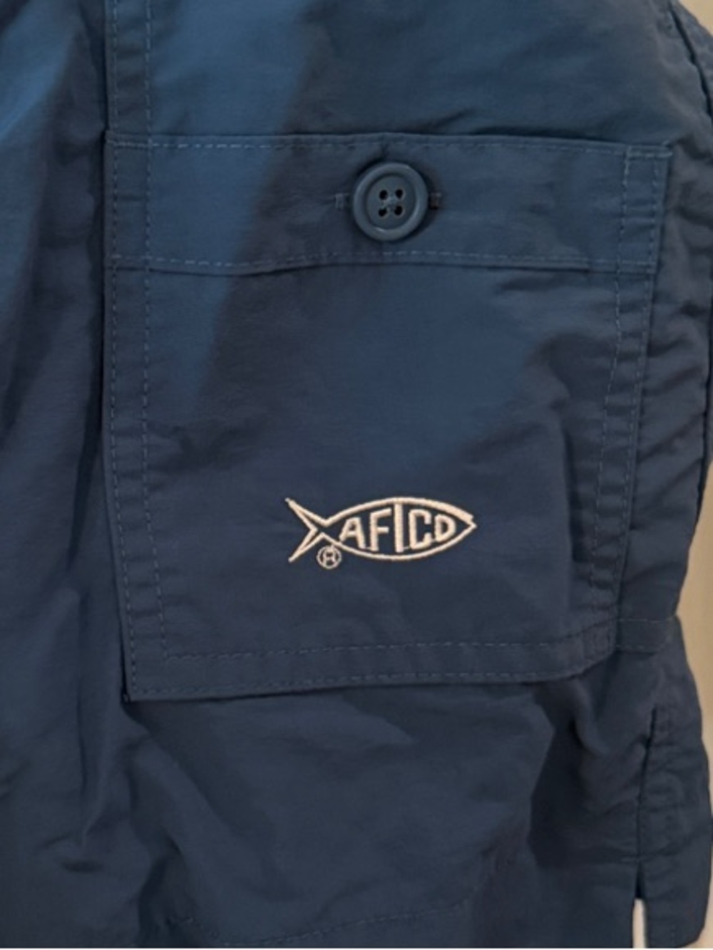AFTCO royal blue-shorts with Embroidered Fish Logo